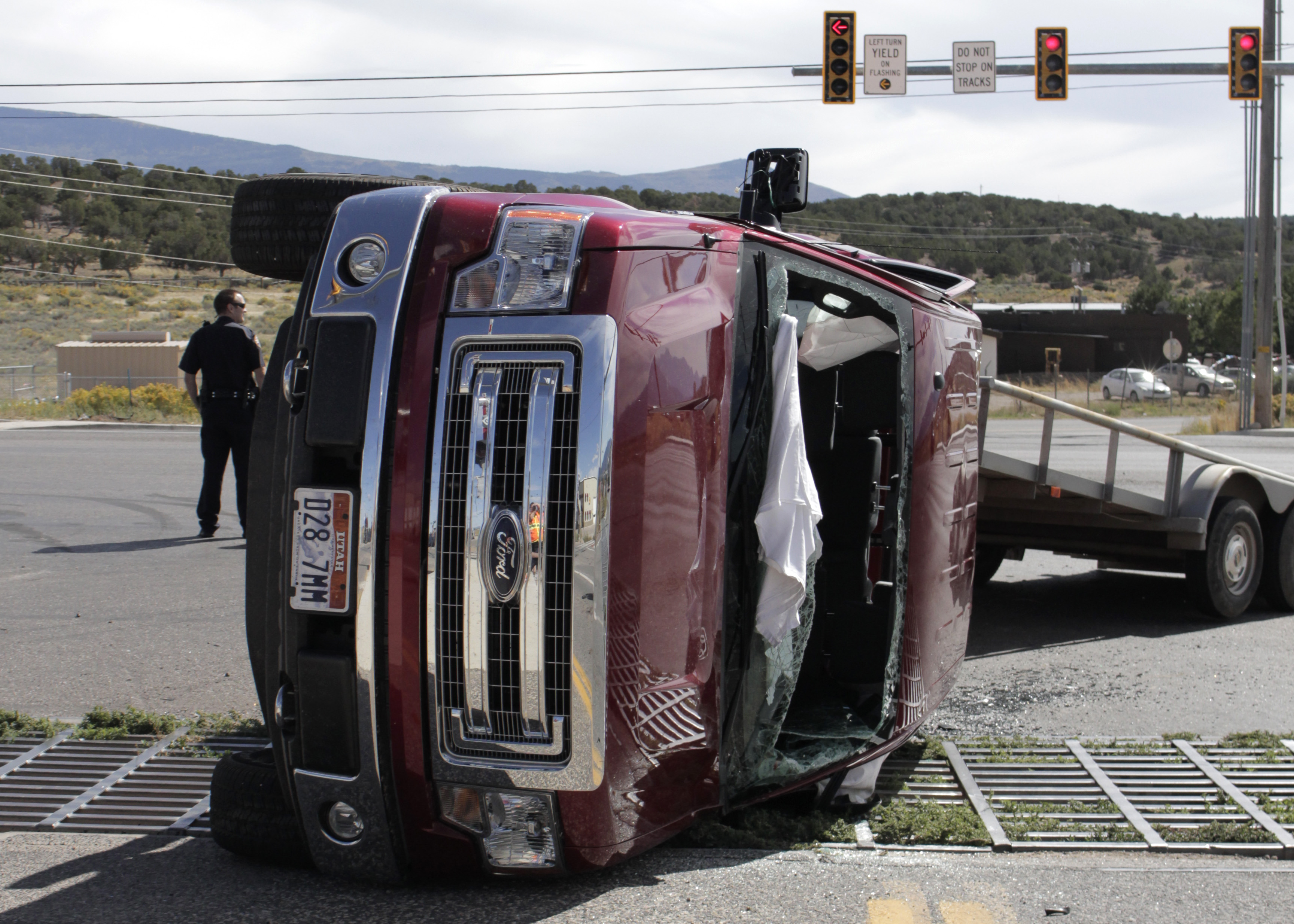 Woman Taken To Hospital Fault Still Under Investigation After 3 Vehicle Crash St George News