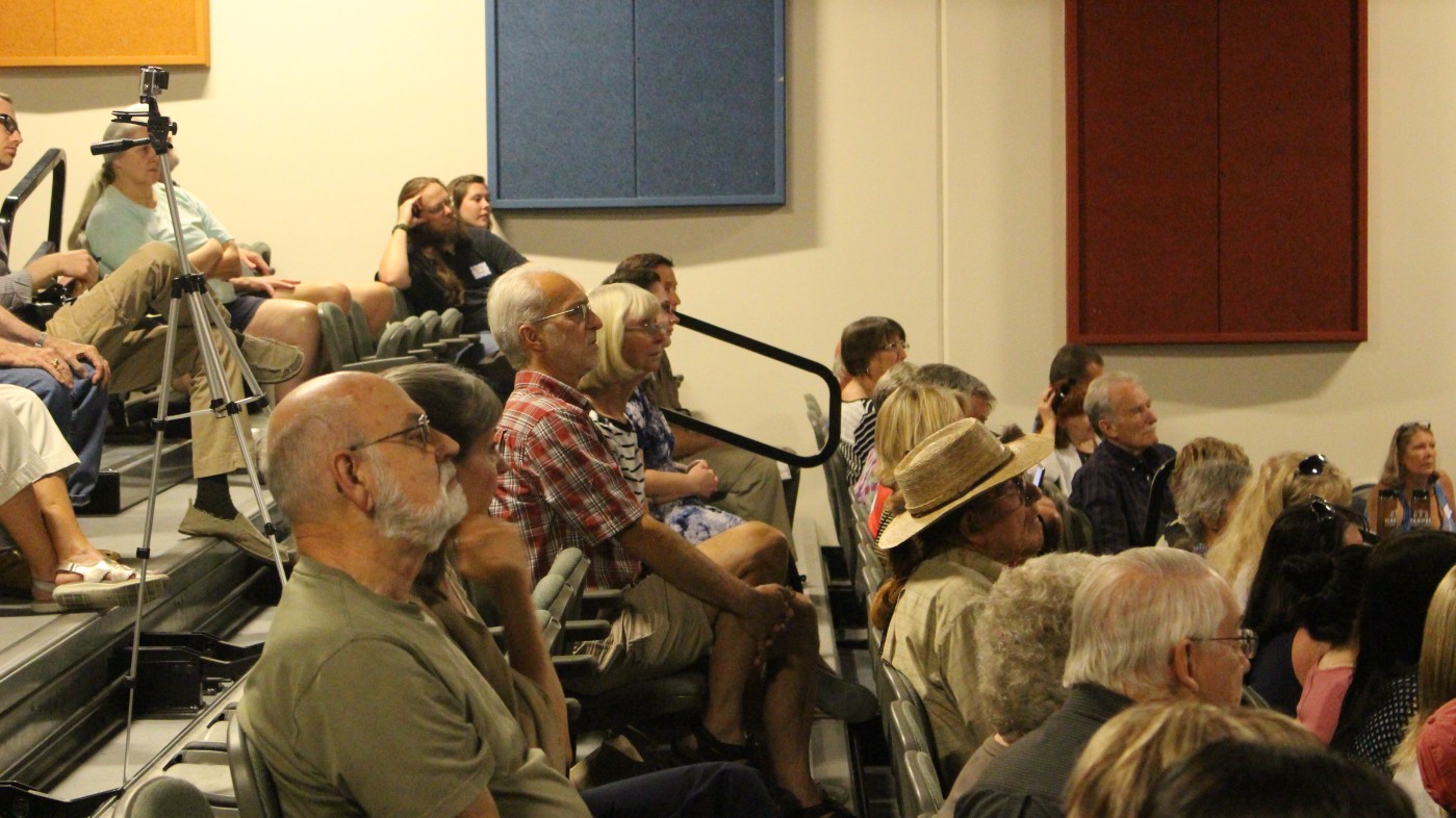 At the debate between Jonathan Swinton and Misty K. Snow at Tonaquint Intermediate School. Both are seeking the Democratic nomination for senate on the June 28 primary election, St. George, Utah, June 14, 2016 | Photo by Mori Kessler, St. George News