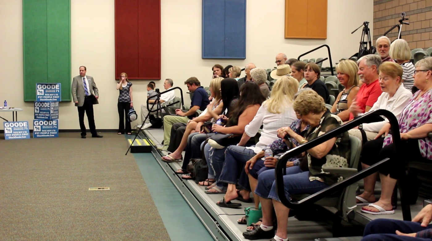 At the debate between Jonathan Swinton and Misty K. Snow at Tonaquint Intermediate School. Both are seeking the Democratic nomination for senate on the June 28 primary election, St. George, Utah, June 14, 2016 | Photo by Mori Kessler, St. George News