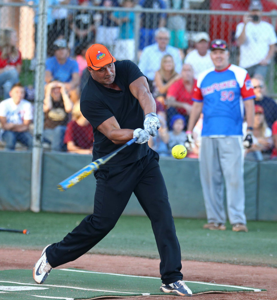 Getting ready to hit it out of the park with Jose Canseco. Honored