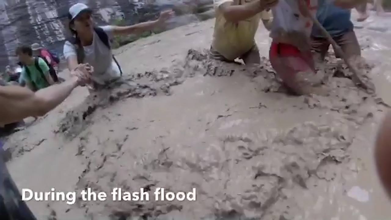 Watch Video Shows Hikers Form Human Chain To Escape Flash Flood In Zion National Park St