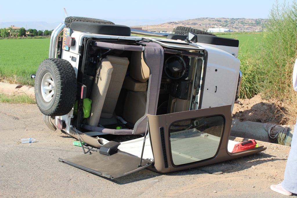 Failure to yield at stop sign results in crash, Jeep rollover – St George  News
