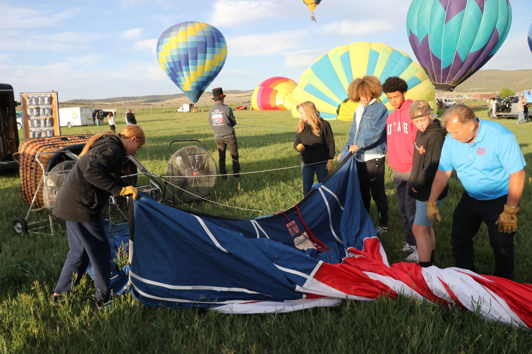 Morning launch of 30 hot air balloons kicks off annual Panguitch Valley