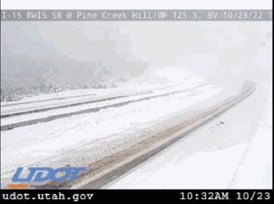 Snowy conditions on I-15 Southbound, Milepost 125 North of Beaver, Utah is shown, Oct. 23, 2022 | Image courtesy of the UDOT Traffic website, St. George News
