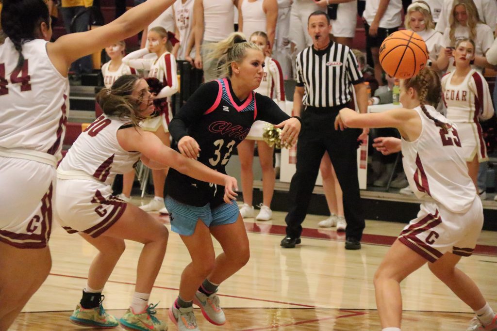 Utah high school basketball now using 35-second shot clock; new 'mercy  rule' also in effect – Cedar City News