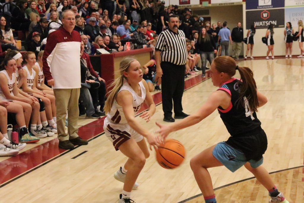 Utah high school basketball now using 35-second shot clock; new 'mercy  rule' also in effect – Cedar City News