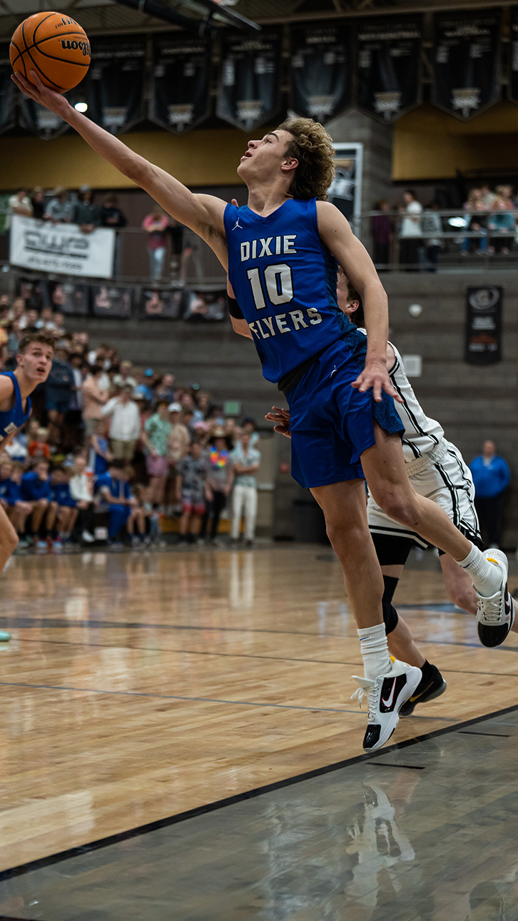 Region 10 boys basketball: Unbeaten Dixie edges toward title; Desert Hills,  Snow Canyon also win – St George News