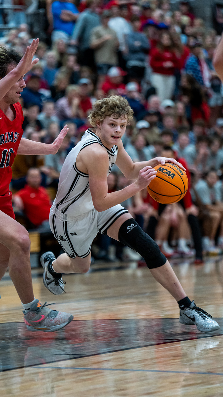 Region 10 boys basketball: Unbeaten Dixie edges toward title; Desert Hills,  Snow Canyon also win – St George News