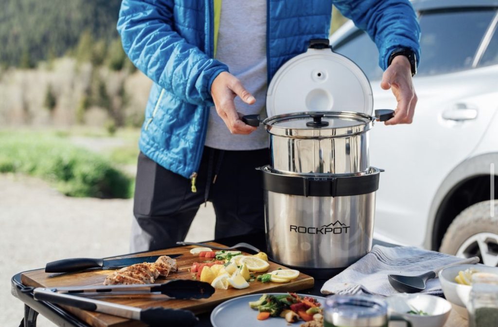 If a crockpot and a Dutch oven had a baby: This Utah invention is changing  the way to cook outdoors – St George News