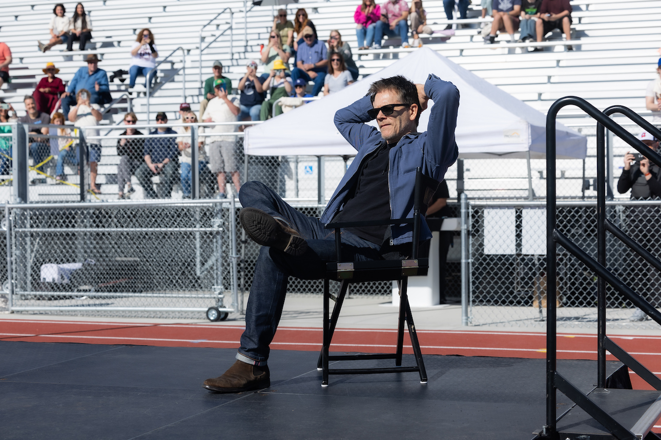 Kevin Bacon visits Payson High School to mark 40th Anniversary of 'Footloose'  – St George News